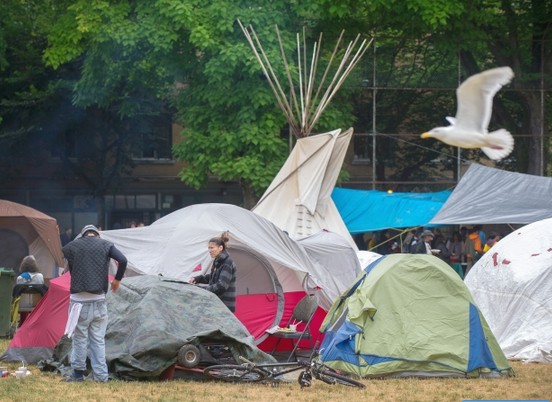 oppenheimer-park-protest-tents