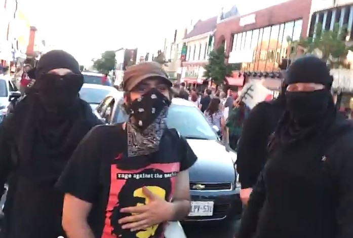 Julian is the guy with the Che t-shirt of course...